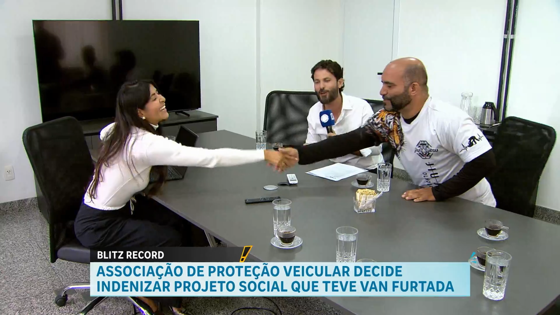 VAN DE PROJETO SOCIAL É FURTADA E ASSOCIAÇÃO DE PROTEÇÃO VEICULAR SE NEGA A PAGAR INDENIZAÇÃO